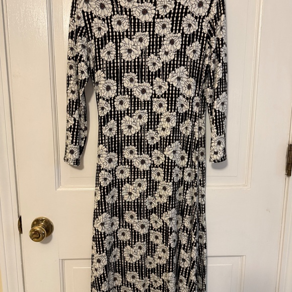 Salaam Faux Wrap Dress - Picture 2 of 5